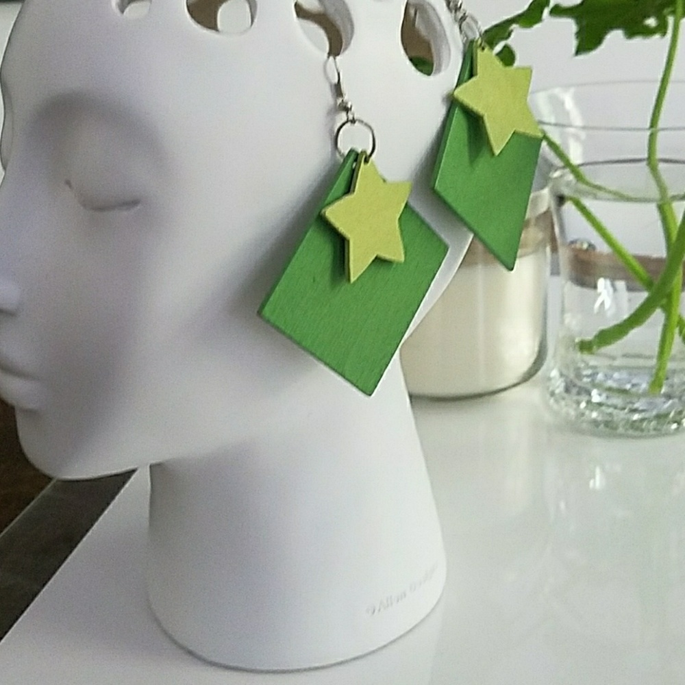 CLEARANCE. Totally rad 80s earrings